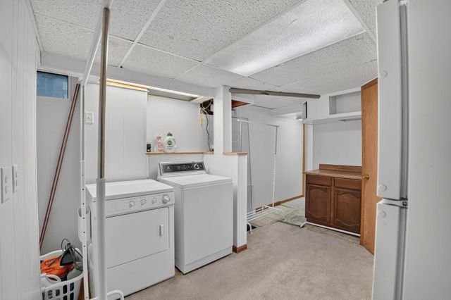 227 Spieker Road, Waterloo, IA 50701