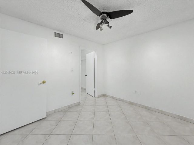 7451 NW 16th St 110, Plantation, FL 33313