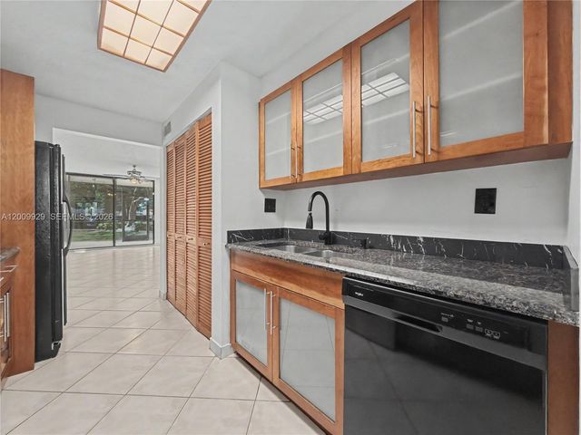 7451 NW 16th St 110, Plantation, FL 33313