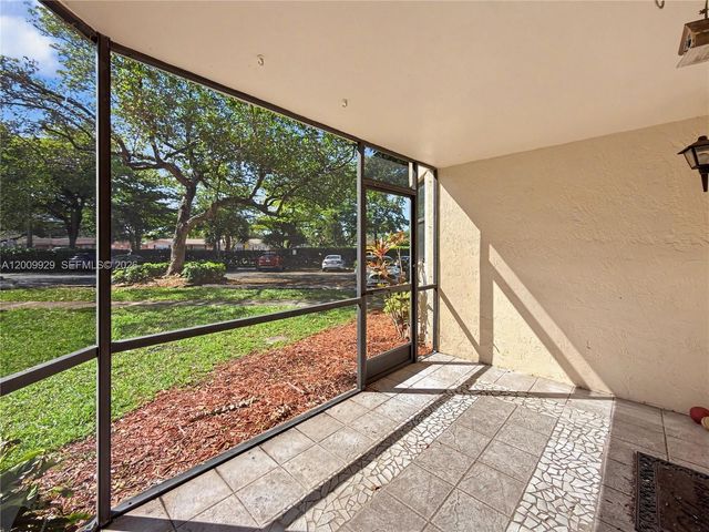 7451 NW 16th St 110, Plantation, FL 33313