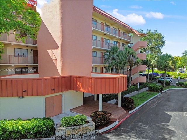 7451 NW 16th St 110, Plantation, FL 33313