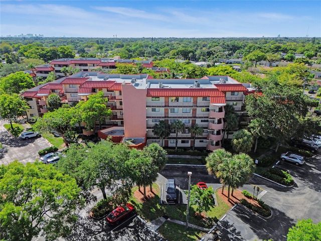 7451 NW 16th St 110, Plantation, FL 33313