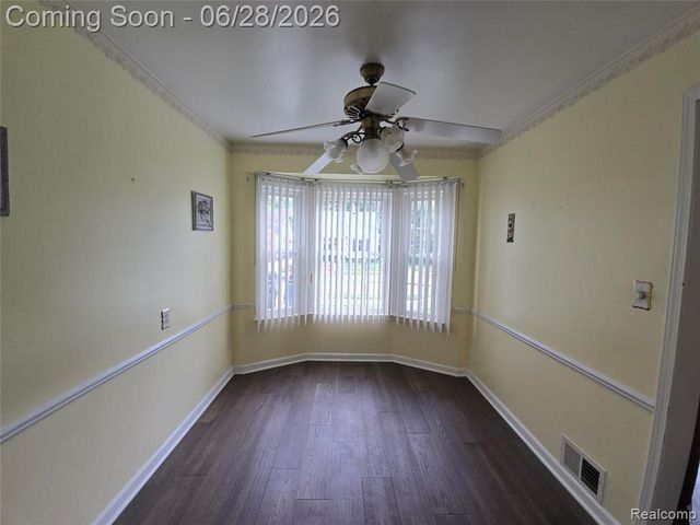23776 Normandy Avenue, Eastpointe, MI 48021