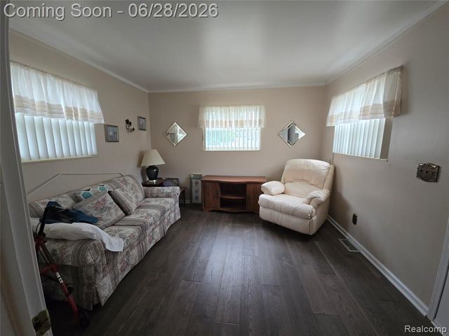 23776 Normandy Avenue, Eastpointe, MI 48021