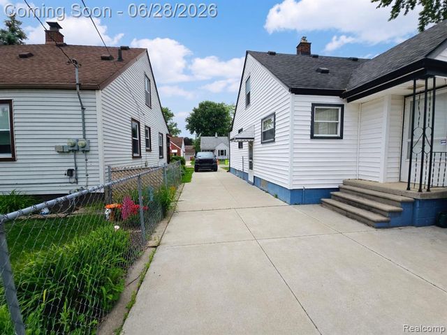23776 Normandy Avenue, Eastpointe, MI 48021