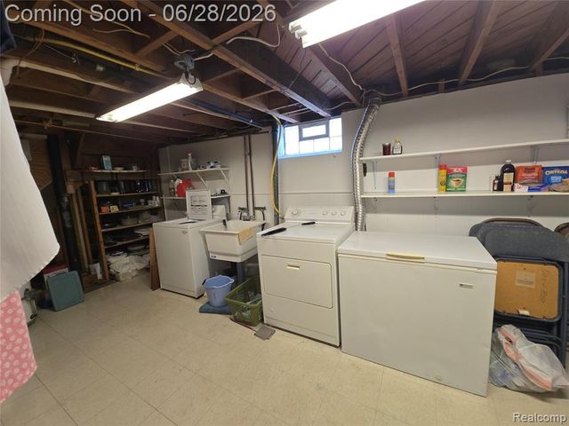 23776 Normandy Avenue, Eastpointe, MI 48021