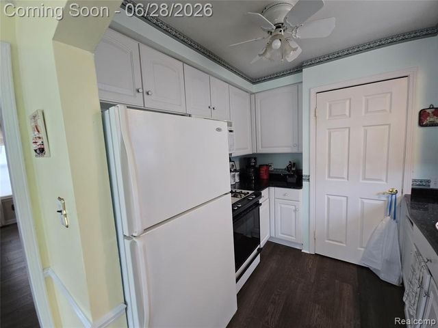 23776 Normandy Avenue, Eastpointe, MI 48021