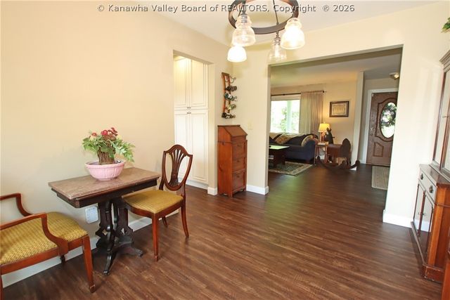 16 Christy Lane, Winfield, WV 25213