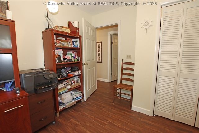 16 Christy Lane, Winfield, WV 25213
