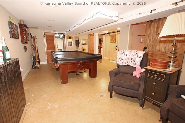 16 Christy Lane, Winfield, WV 25213