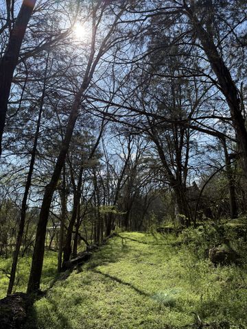 855 Lick Creek Rd, Hartsville, TN 37074