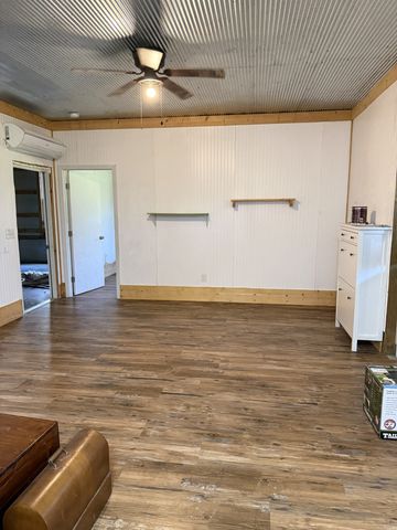 855 Lick Creek Rd, Hartsville, TN 37074