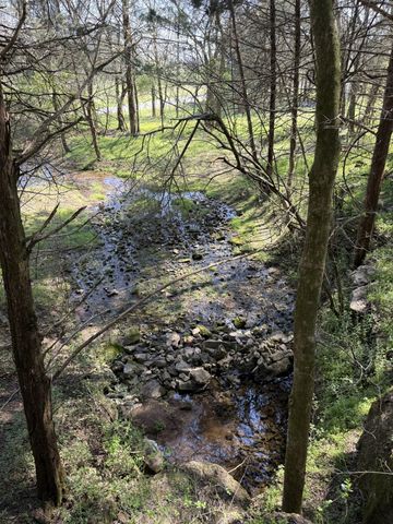 855 Lick Creek Rd, Hartsville, TN 37074