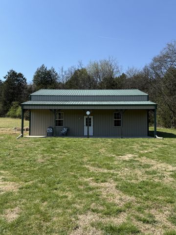 855 Lick Creek Rd, Hartsville, TN 37074