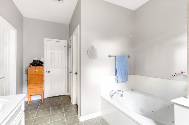 3504 Oak Landing, Conroe, TX 77304