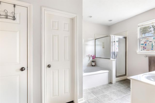 3504 Oak Landing, Conroe, TX 77304