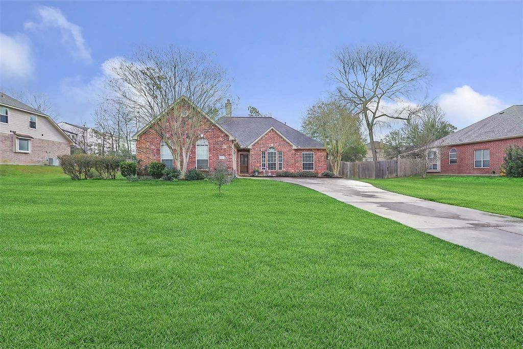 3504 Oak Landing, Conroe, TX 77304