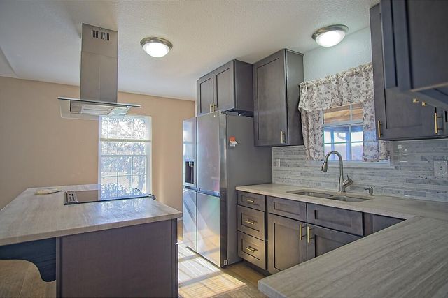 6963 County Road 1940, Pomona, MO 65789