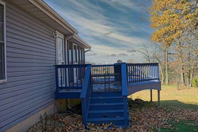 6963 County Road 1940, Pomona, MO 65789