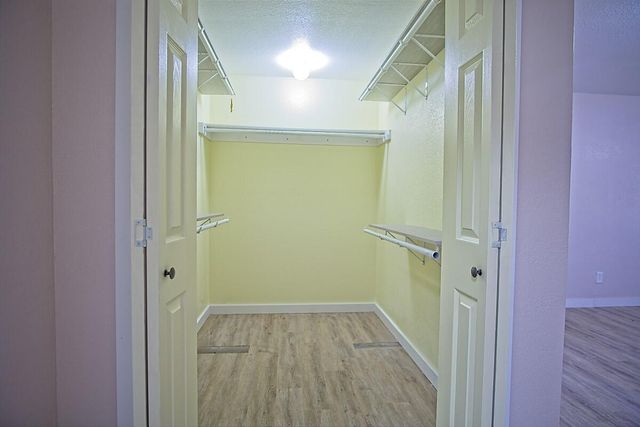 6963 County Road 1940, Pomona, MO 65789