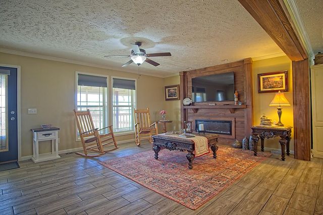 6963 County Road 1940, Pomona, MO 65789