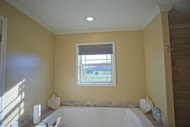 6963 County Road 1940, Pomona, MO 65789