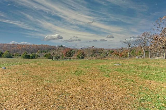 6963 County Road 1940, Pomona, MO 65789