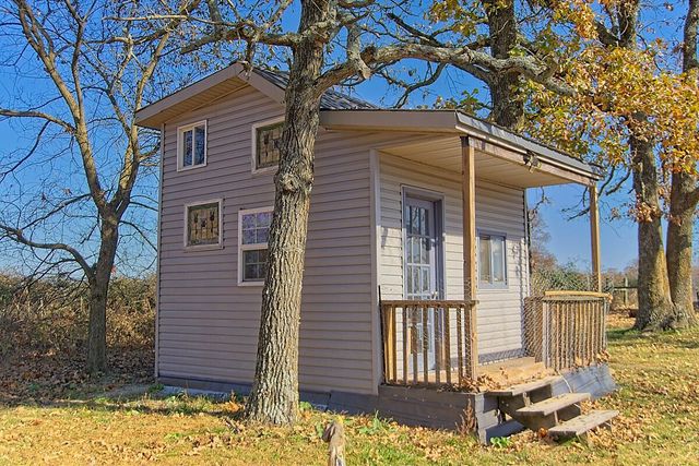 6963 County Road 1940, Pomona, MO 65789