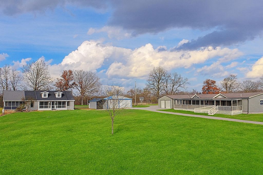 6963 County Road 1940, Pomona, MO 65789