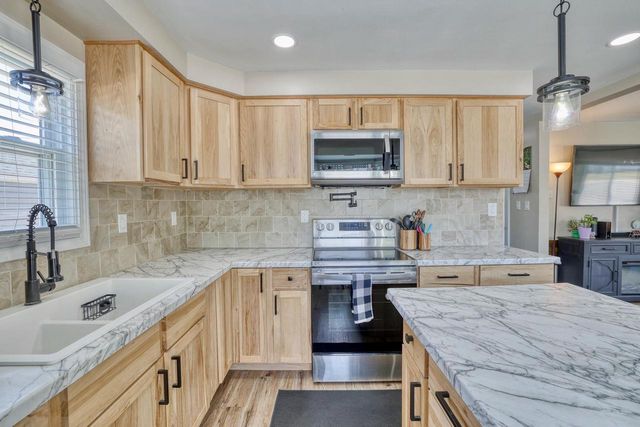 420 Scott AVENUE, Waukesha, WI 53186