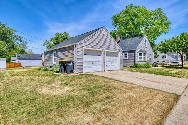 420 Scott AVENUE, Waukesha, WI 53186