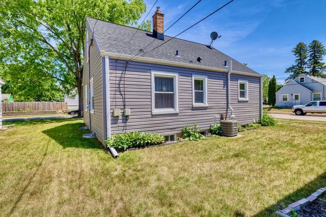 420 Scott AVENUE, Waukesha, WI 53186