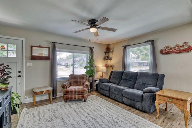 420 Scott AVENUE, Waukesha, WI 53186