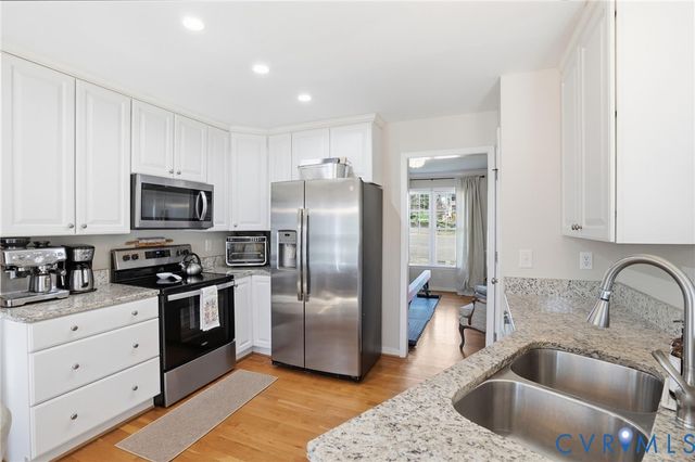 10130 Wood Vale Ct, Chesterfield, VA 23236