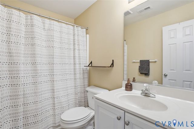 10130 Wood Vale Ct, Chesterfield, VA 23236