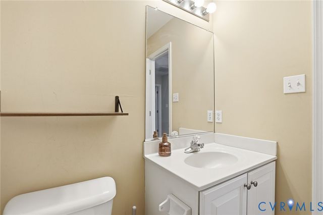 10130 Wood Vale Ct, Chesterfield, VA 23236