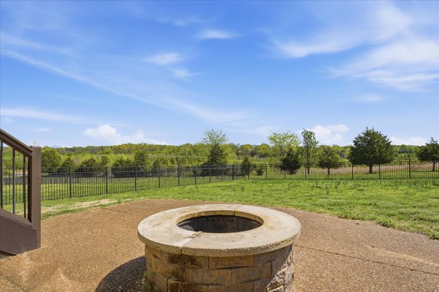 1033 Mires Rd, Mount Juliet, TN 37122