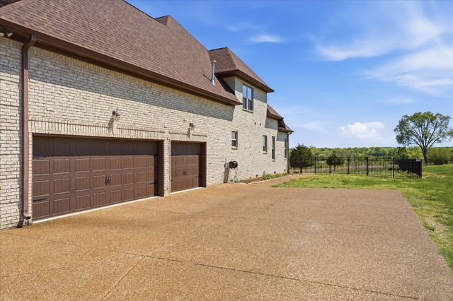 1033 Mires Rd, Mount Juliet, TN 37122