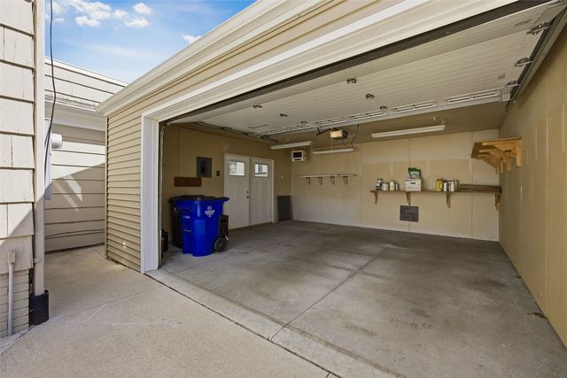 330 Crescent Street SE, Cedar Rapids, IA 52403