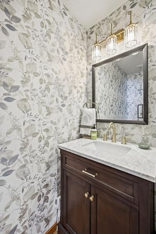 5144 Rose Creek Parkway S, Fargo, ND 58104