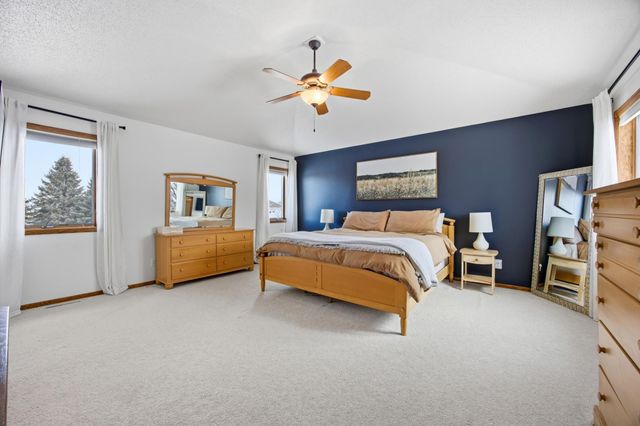 5144 Rose Creek Parkway S, Fargo, ND 58104