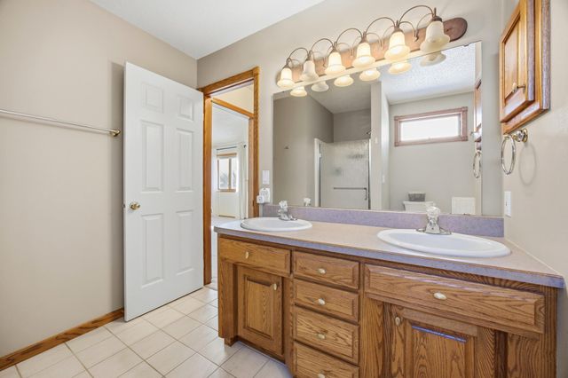 5144 Rose Creek Parkway S, Fargo, ND 58104