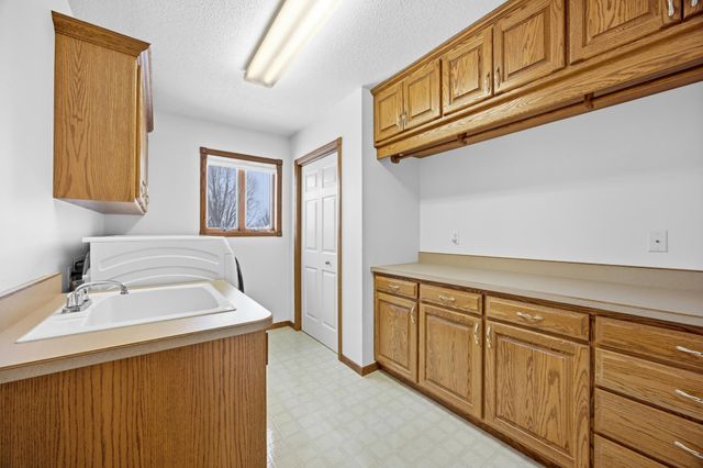 5144 Rose Creek Parkway S, Fargo, ND 58104