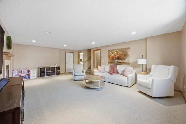 5144 Rose Creek Parkway S, Fargo, ND 58104