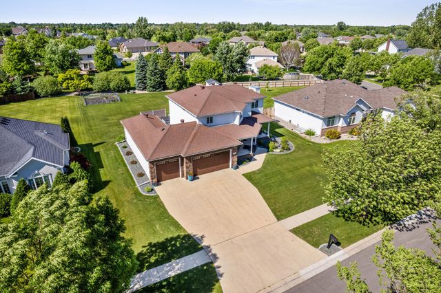 5144 Rose Creek Parkway S, Fargo, ND 58104