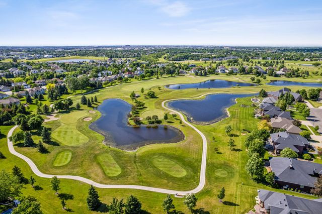 5144 Rose Creek Parkway S, Fargo, ND 58104