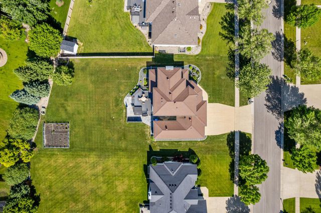 5144 Rose Creek Parkway S, Fargo, ND 58104