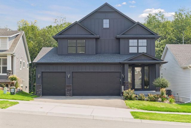7400 Agate Trail, Inver Grove Heights, MN 55077