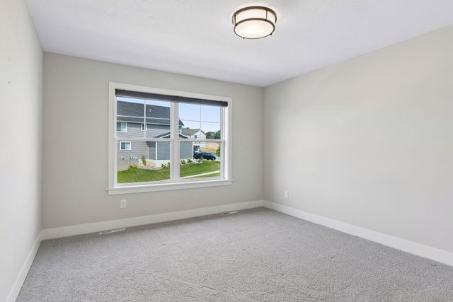 7400 Agate Trail, Inver Grove Heights, MN 55077