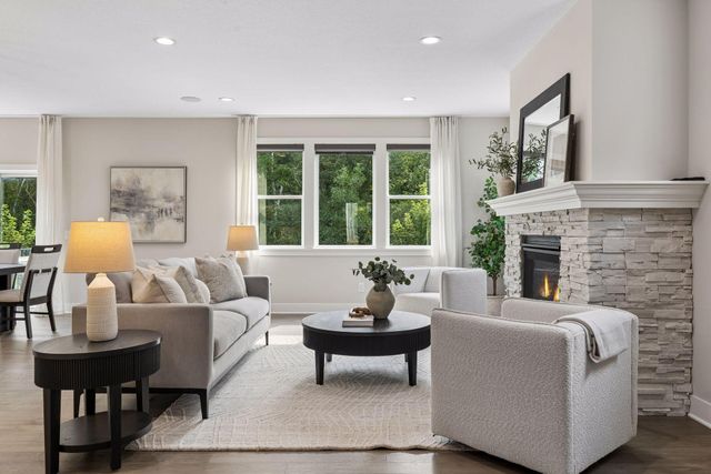 7400 Agate Trail, Inver Grove Heights, MN 55077